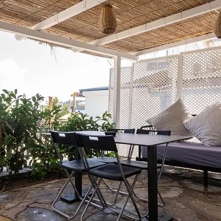 Hotel Daphnis Golturkbuku