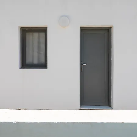 Daphnis Hotel