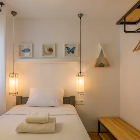 Daphnis Hotel 3*