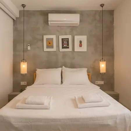 Hotel Daphnis 3*