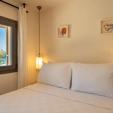 Daphnis Hotel