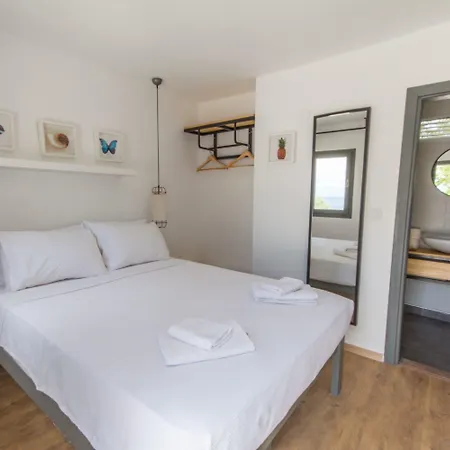 Daphnis Hotel
