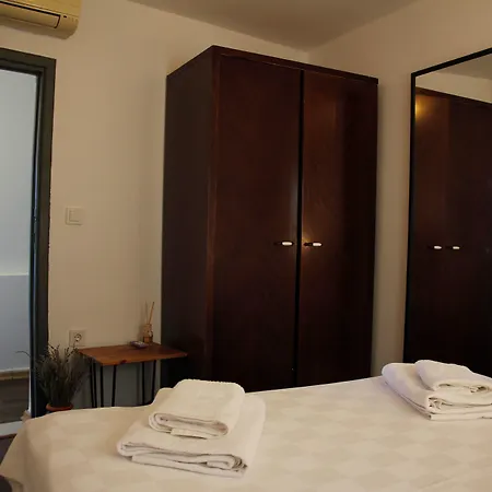 Hotel Daphnis 3*