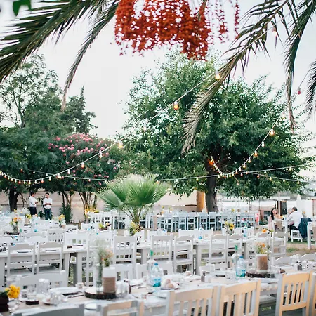 מלון Daphnis גולטורקבוקו