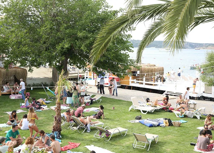 Daphnis Szálloda 3*