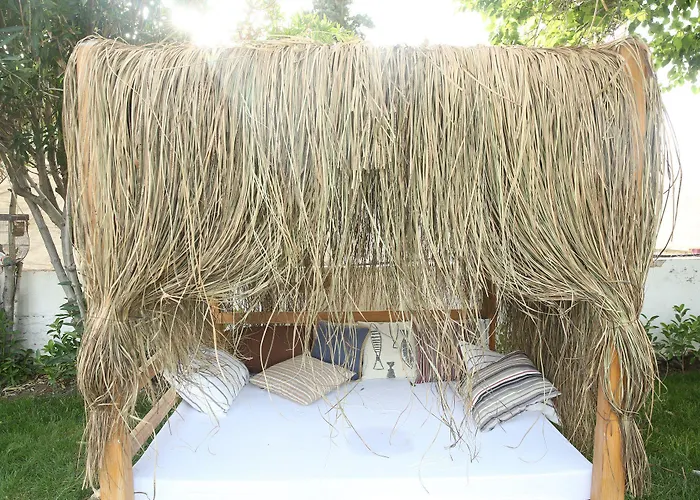 Daphnis Hotel Golturkbuku